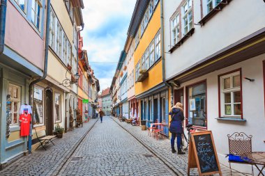 Erfurt, Almanya - Mart, 2018 yaklaşık: Kraemerbruecke Erfurt köprü şehirde Almanya