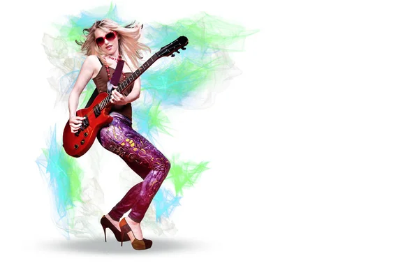 Portret Młodej Kobiety Gitarą Scenie — Zdjęcie stockowe
