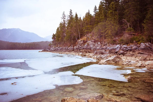 Lac Eibsee Dans Les Alpes Par Temps Pluie Printemps Garmisch — Photo