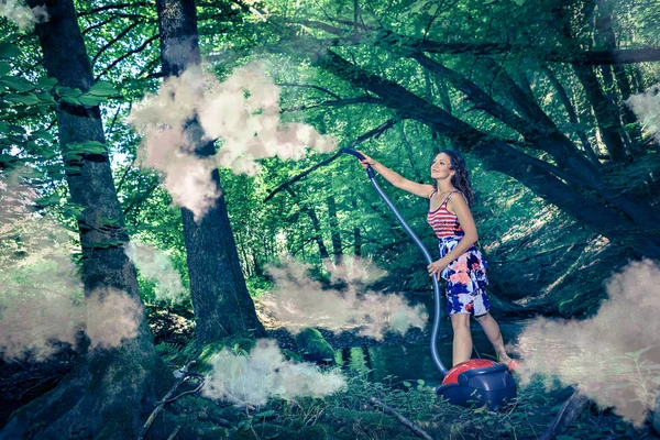 生態学的なクリーニングで若い女性の象徴的な絵 — ストック写真