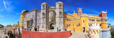Sintra, Portekiz - Ekim, 2016 yaklaşık: Pena Park Sintra, Portekiz Ulusal Pena Sarayı ile