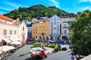 Sintra, Portekiz - Ekim, 2016 yaklaşık: Sokakları ve Gösterim Sintra, Portekiz
