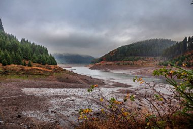 Nehir baraj Goldistal sabah zaman Thuringia, Almanya