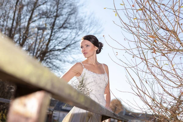 Outdoor Portrait Bride Bridal Bouquet Wedding Dress — Stock Photo, Image