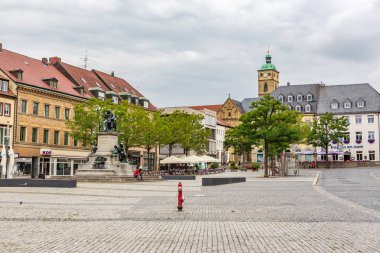 Schweinfurt, Almanya - yaklaşık Ağustos, 2018: Pazar kare takma Marktplatz Schweinfurt Almanya