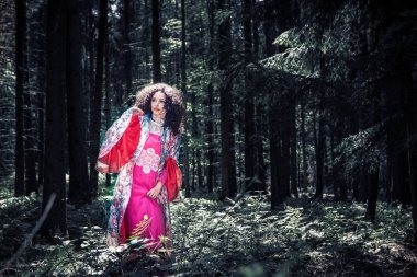 Genç kazanmıştı fairytale tarzı açık bir portresi