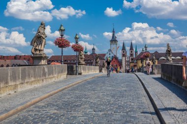Wuerzburg 'un Alte Mainbruecke
