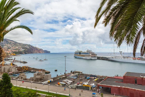 Townview ve městě Funchal — Stock fotografie