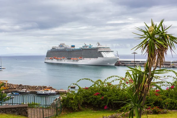 Vista sulla città di Funchal — Foto Stock