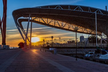 Ponte 25 de Abril Köprüsü