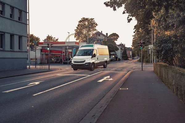 Bezorgdienst onderweg — Stockfoto