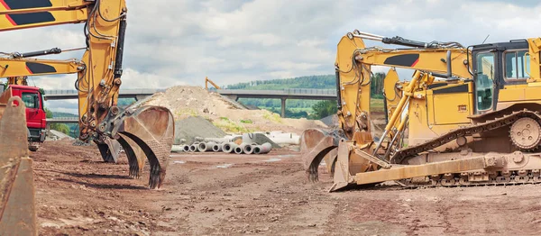 De bouw van de snelweg — Stockfoto