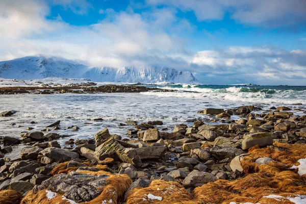 Mar de Barents perto de Ramberg — Fotografia de Stock