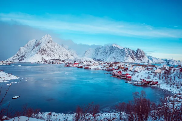 Рейне село на Лофотенских островах — стокове фото