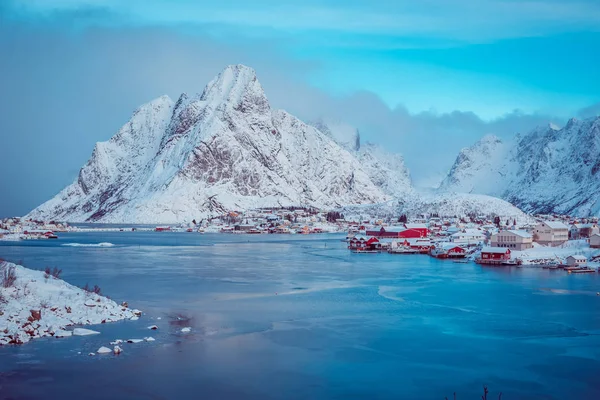 Reine aldeia em Lofoten Islands — Fotografia de Stock