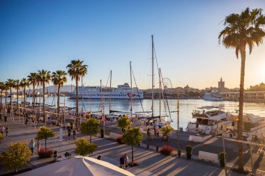 Costa del Sol üzerinde Malaga şehir 