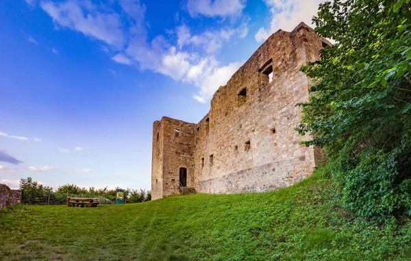 Ruina del castillo Bramberg en Hassberge — Foto de Stock