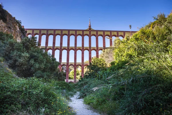 Aqueduct Eagle in Nerja — Stock Photo, Image