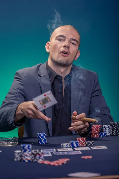 Игрок в покер — стоковое фото