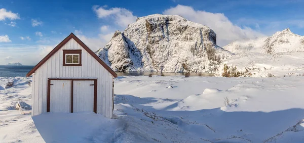 Een dorp op de Lofoten eilanden — Stockfoto