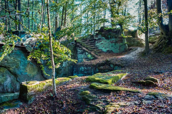 Ruina del castillo Burgstall Gutenfels en Hassberge — Foto de Stock