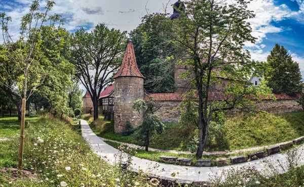 바트 로다흐의 월그라벤과 마을 벽 — 스톡 사진