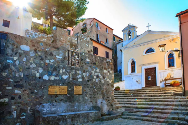 Rio nell Elba città — Foto Stock