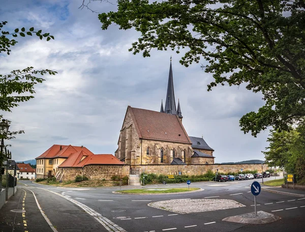 Rectory Maria-Geburt-Kirche in Altenkunstadt — Stock Photo, Image