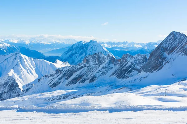 Panorama of winter alps mountains, sunny day, ski resort in region Germany — Stock Photo, Image