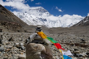 Tibet'te temel kampından Everest Dağı