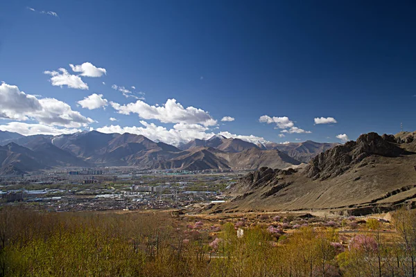 Şehri Lhasa, Tibet Drepung Manastırı görüntülendi.