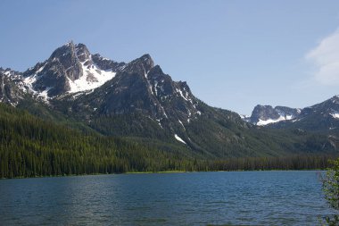 Stanley Gölü yakınındaki Stanley, Idaho Sawtooth dağlarda