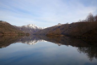 Coldwater Gölü, MT St Helens D ve patlama tarafından oluşturulmuş
