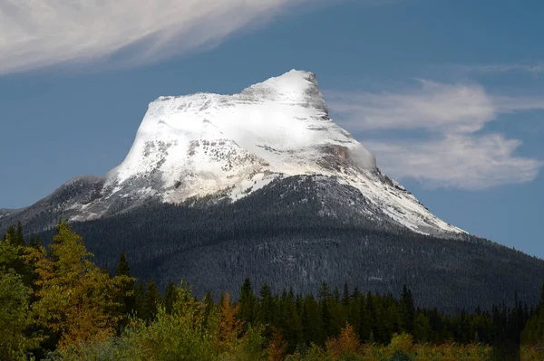 Kanadensiska bergarter _ 5241 — Stockfoto