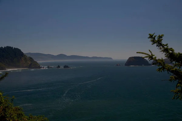Refugio Nacional Vida Silvestre Three Arch Rocks Cape Meares Costa —  Fotos de Stock