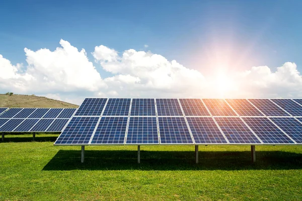 Panel Solar Fotovoltaica Fuente Electricidad Alternativa Concepto Recursos Sostenibles —  Fotos de Stock