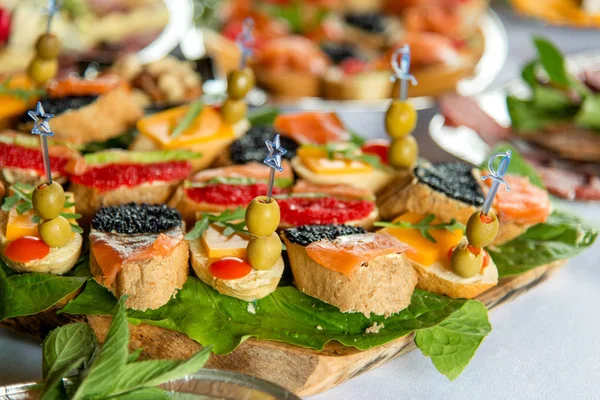 Close Small Canapes Arranged Plate Light Background Selective Focus — Stock Photo, Image