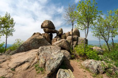 Tanrıça - Bulgaristan Kazanlık yakınındaki bir antik Trakya taş kutsal - Megalit, olarak da bilinen güneş kapı kapı