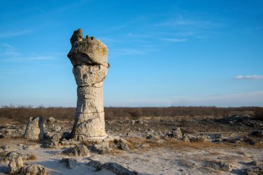 Pobiti kamani - Bulgaristan Varna, Doğu Avrupa yakınındaki fenomen kaya oluşumları