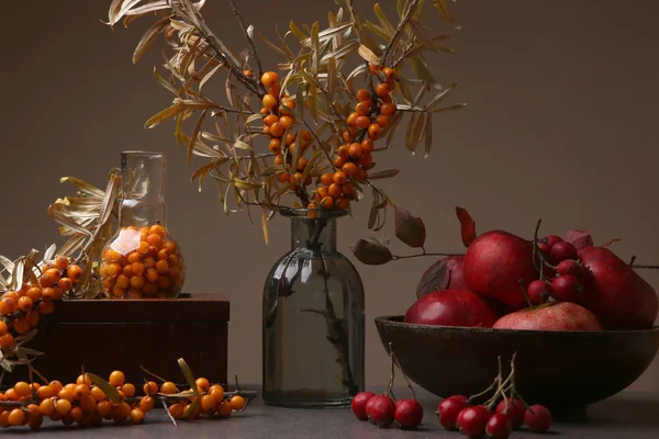 Automne Nature Morte Avec Argousier Des Baies Aubépine Des Pommes — Photo