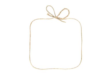 Beyaz arka plan üzerinde izole dize yapılmış hediye kutusu olarak yay ile dikdörtgen çerçeve. Keten ip veya ipten yapılmış boş çerçeve.