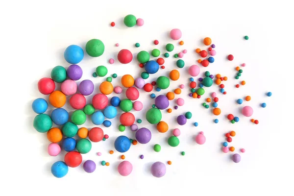 Soyut Renkli Plastik Toplar Beyaz Arka Planda Izole Edilmiş Topların — Stok fotoğraf