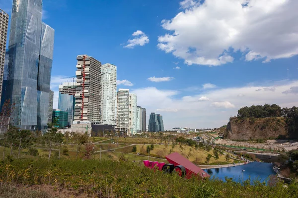 Ciudad México México Diciembre 2018 Parque Mexicana Con Rascacielos Modernos — Foto de Stock