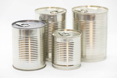 Teneke kutuda. Sığ derinlik-in tarla.