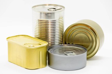 Teneke kutuda. Sığ derinlik-in tarla.