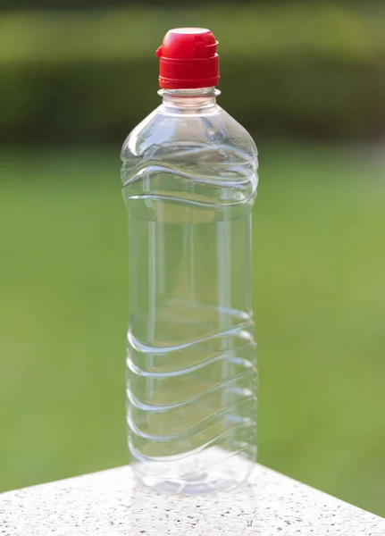 PET ou garrafa de plástico — Fotografia de Stock