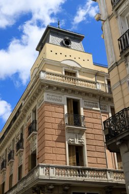 Güzel İspanya'bina