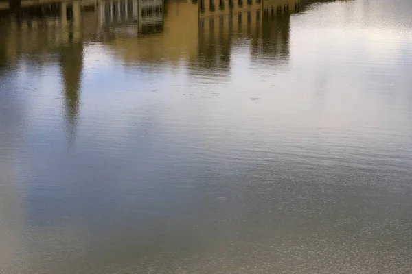 Rzeki Arno we Florencji — Zdjęcie stockowe