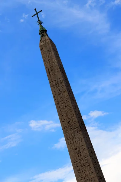 Náměstí Piazza del Popolo Obelisk — Stock fotografie