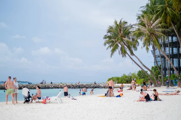 马富希， 马尔代夫 - 2019年4月21日马尔代夫马富希的比基尼海滩 — 图库照片